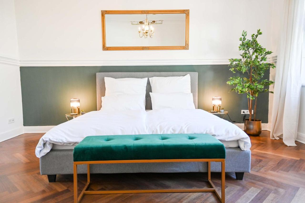120qm Denkmal In Mit Stuck Und Garten - Beuys - Apartment *